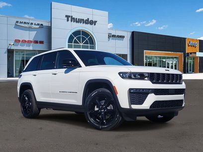 New 2026 Jeep Grand Cherokee Limited w/ Limited Altitude Package
