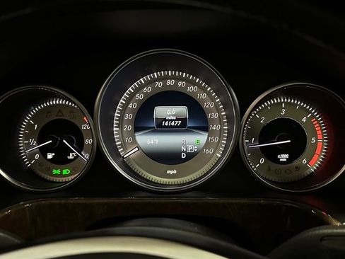 Used 2014 Mercedes-Benz E 250 BlueTEC 4MATIC Sedan image 14