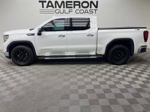Used 2023 GMC Sierra 1500 SLT w/ SLT Premium Package AWD/4WD image 6