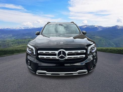 Used 2022 Mercedes-Benz GLB 250 4MATIC image 9