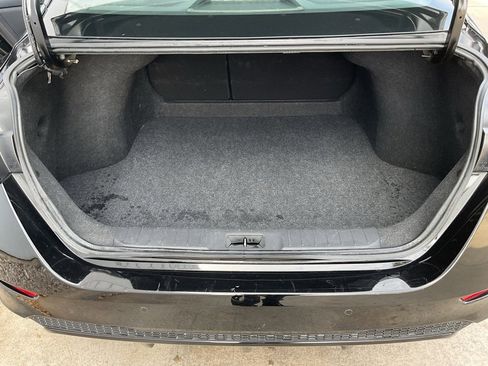 Used 2025 Nissan Sentra S image 18