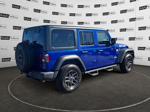 Used 2018 Jeep Wrangler Unlimited Sport S image 6