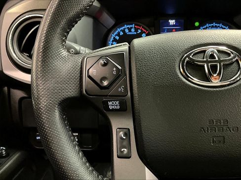 Used 2023 Toyota Tacoma TRD Sport image 19