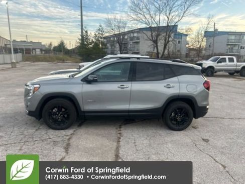 Used 2023 GMC Terrain AT4 image 2