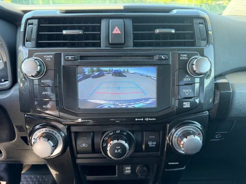 Used 2019 Toyota 4Runner TRD Off-Road Premium AWD/4WD image 22