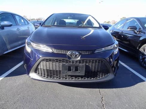 Used 2021 Toyota Corolla LE image 6
