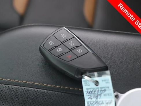 Used 2023 GMC Yukon AT4 w/ AT4 Premium Plus Package AWD/4WD image 3