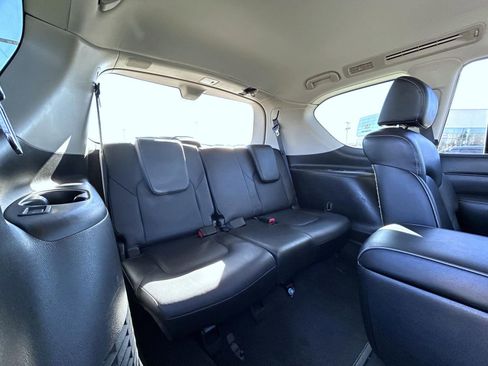 Used 2021 INFINITI QX80 Luxe image 19