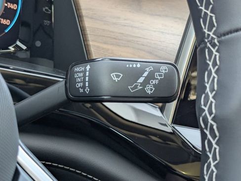 New 2026 Volkswagen Atlas SE image 34