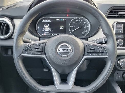 Used 2020 Nissan Versa SV image 33