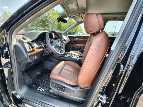 Used 2022 Audi Q5 2.0T Premium w/ Convenience Package AWD/4WD image 10