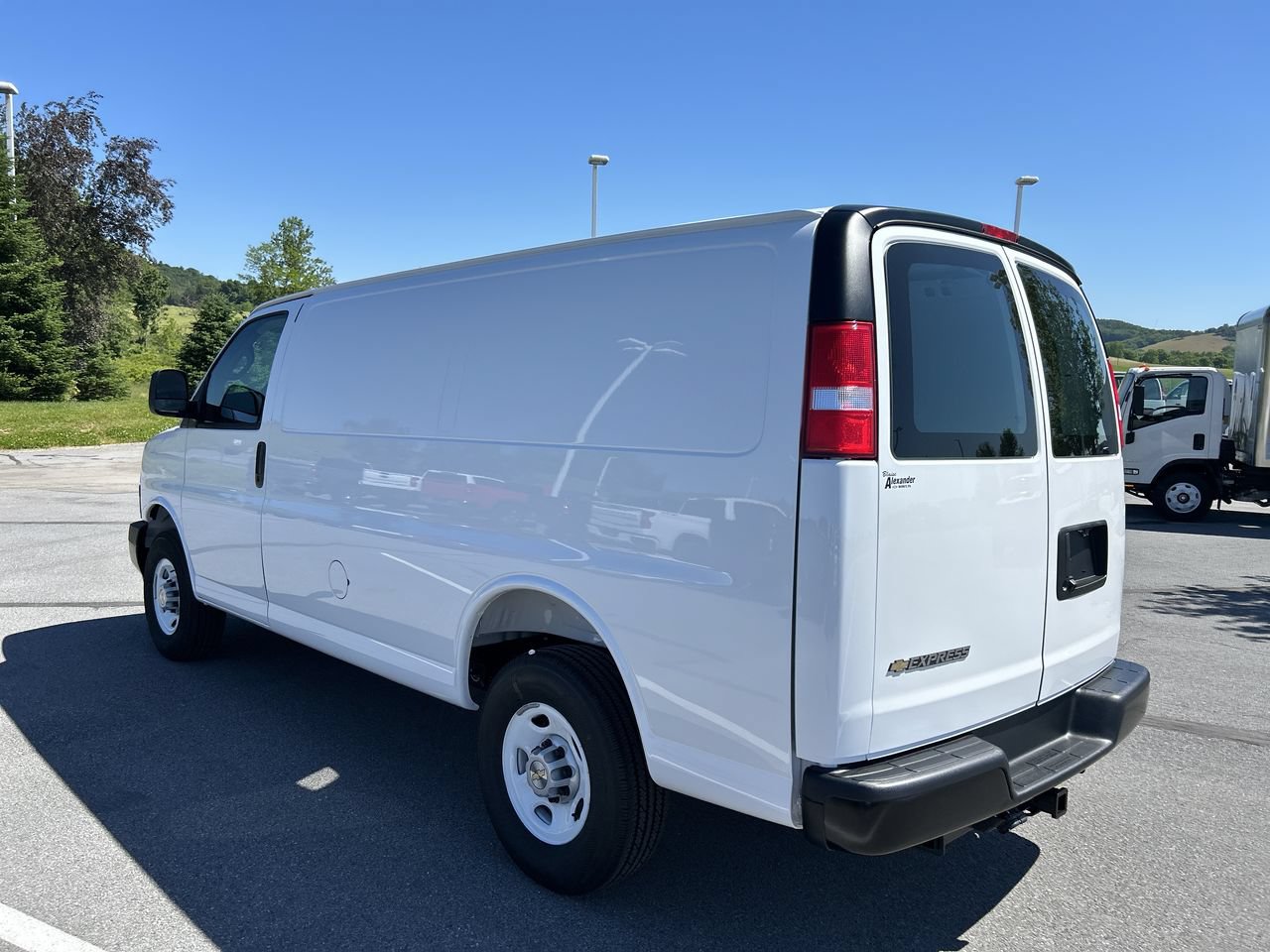 New 2026 Chevrolet Express 2500 w/ Driver Convenience Package RWD image 5