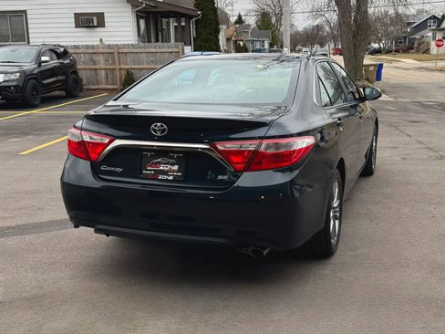 Used 2017 Toyota Camry SE image 21