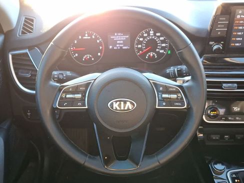 Used 2021 Kia Seltos EX image 22