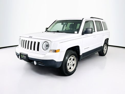 Used 2016 Jeep Patriot Sport w/ Power Value Group image 3