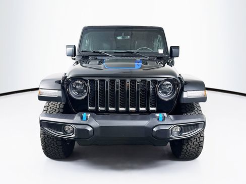 Used 2023 Jeep Wrangler Unlimited Rubicon 4xe w/ Cold Weather Group AWD/4WD image 2