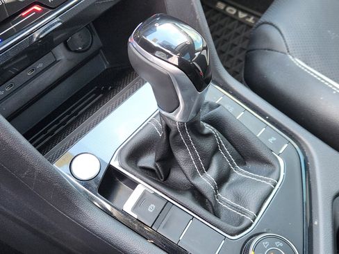 Certified 2025 Volkswagen Taos SEL w/ Black Wheel Plus Package image 13