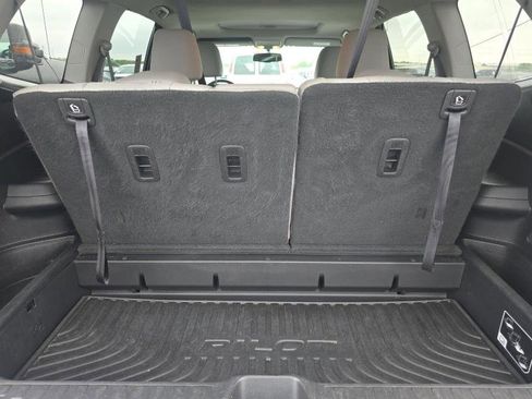 Used 2017 Honda Pilot EX-L image 10