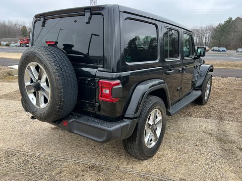 Used 2021 Jeep Wrangler Unlimited Sahara image 6
