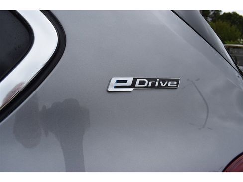 Used 2017 BMW X5 xDrive40e image 47