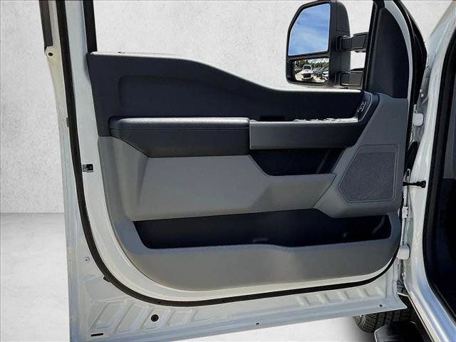 Used 2026 Ford F350 XLT AWD/4WD image 14