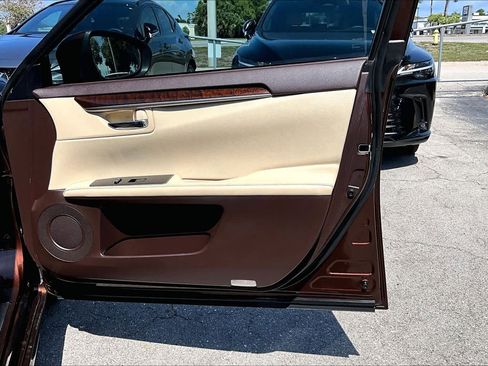 Used 2017 Lexus ES 350 w/ Luxury Package FWD image 27