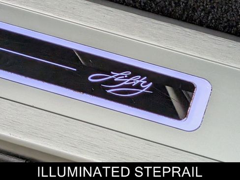 Used 2021 Land Rover Range Rover Autobiography Fifty Edition image 15