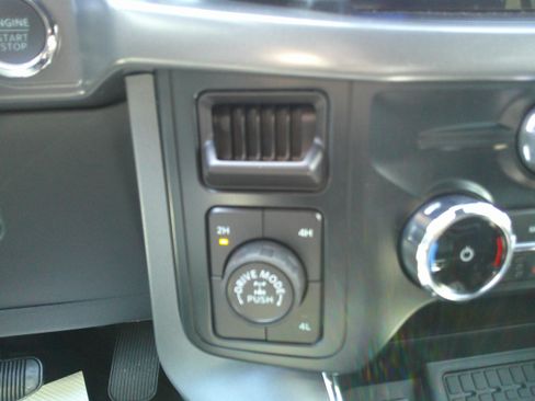 New 2025 Ford F150 XLT w/ Equipment Group 302A MID image 19