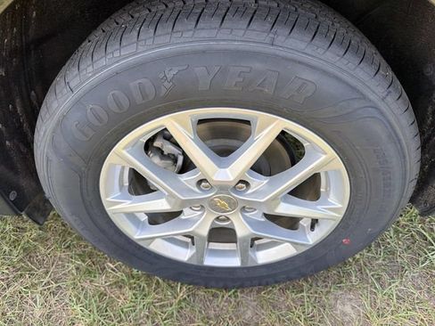 Used 2024 Chevrolet Equinox LT AWD/4WD image 33