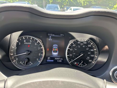 Used 2023 INFINITI Q50 Luxe w/ Cargo Package AWD/4WD image 32