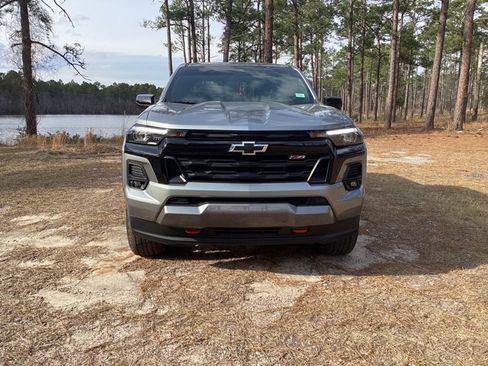 Used 2023 Chevrolet Colorado Z71 w/ Z71 Convenience Package 2 image 8