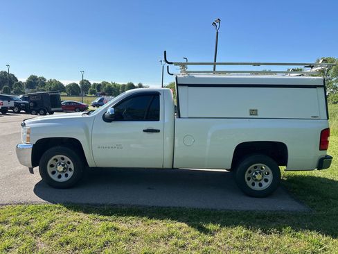 Used 2012 Chevrolet Silverado 1500 W/T RWD image 9