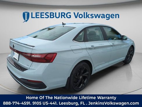 New 2026 Volkswagen Jetta SE FWD image 6