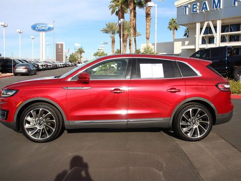 Used 2020 Lincoln Nautilus Reserve w/ Equipment Group 201A image 3