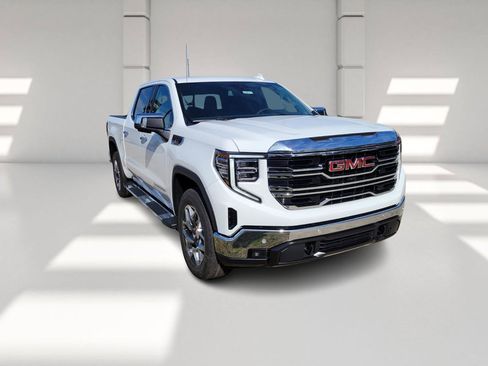 New 2026 GMC Sierra 1500 SLT w/ SLT Premium Plus Package RWD image 3