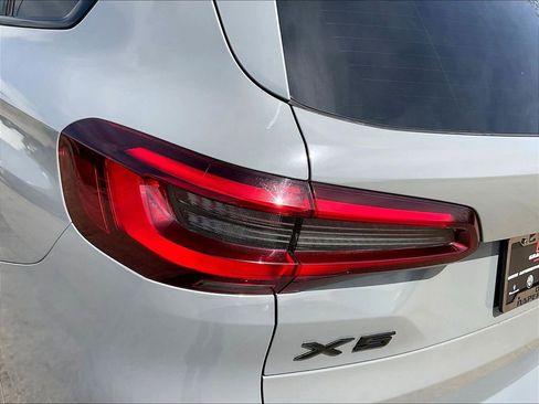 Used 2021 BMW X5 xDrive40i w/ M Sport Package AWD/4WD image 23