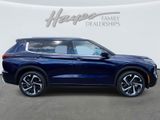 Used 2023 Mitsubishi Outlander SEL image 2