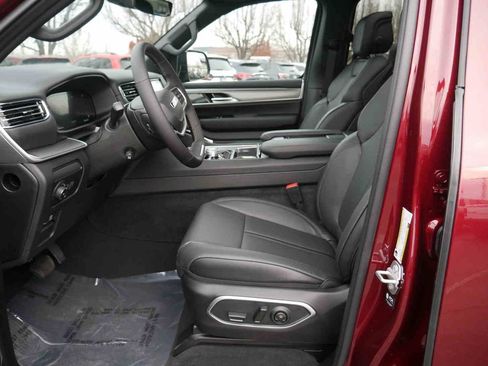 New 2025 Jeep Wagoneer L Series II image 29