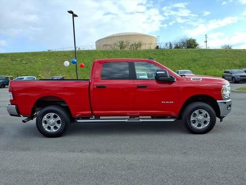 Used 2024 RAM 2500 Big Horn w/ Bed Utility Group AWD/4WD image 3