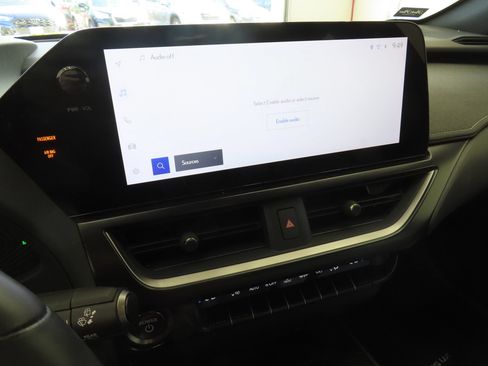 Used 2024 Lexus UX 250h AWD w/ Premium Package image 18
