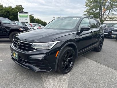 Used 2023 Volkswagen Tiguan SE R-Line