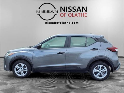 Certified 2025 Nissan Kicks Play S FWD image 19