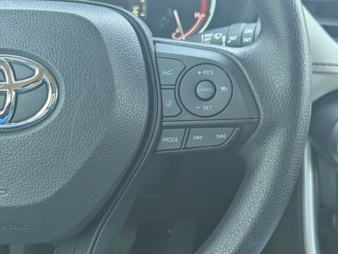 Used 2023 Toyota RAV4 XLE image 22