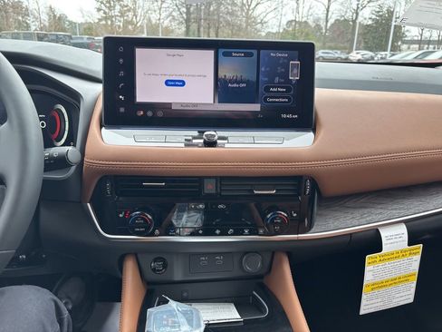 New 2026 Nissan Rogue Platinum w/ Platinum Premium Package AWD/4WD image 11