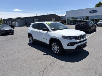 Used 2024 Jeep Compass Latitude w/ Sun and Sound Group