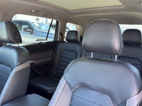 Used 2022 Volkswagen Atlas SEL Premium AWD/4WD image 14