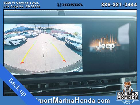 Used 2025 Jeep Wrangler Unlimited Rubicon AWD/4WD image 4