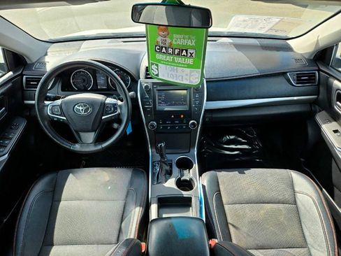 Used 2017 Toyota Camry SE image 36