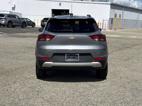 Used 2024 Chevrolet TrailBlazer LT w/ Driver Confidence Package AWD/4WD image 7
