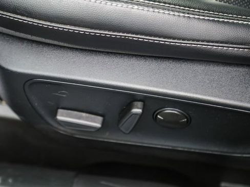 Used 2021 Ford Escape Titanium image 21